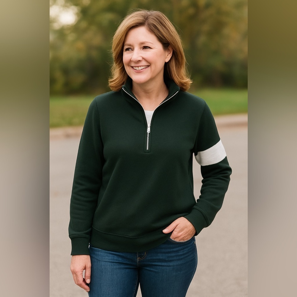 Women’s rugby style, green and white size medium, made‎ by market spruce.